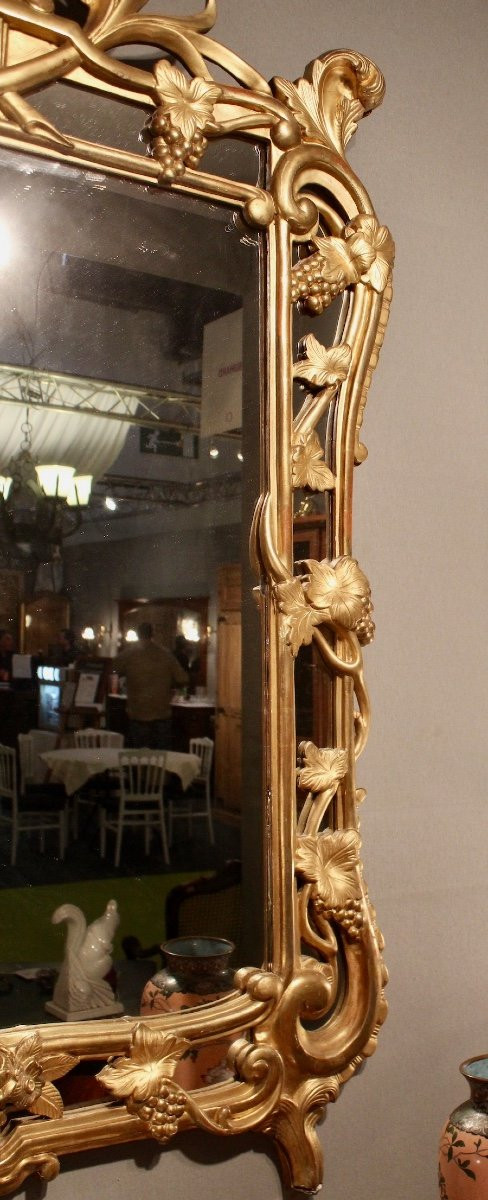 Large Raisin Mirror with Parecloses