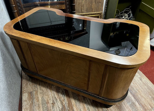 Gewölbter Mittelschreibtisch Art Deco Epoche aus hellem Lupenholz und schwarzem Lack um 1925