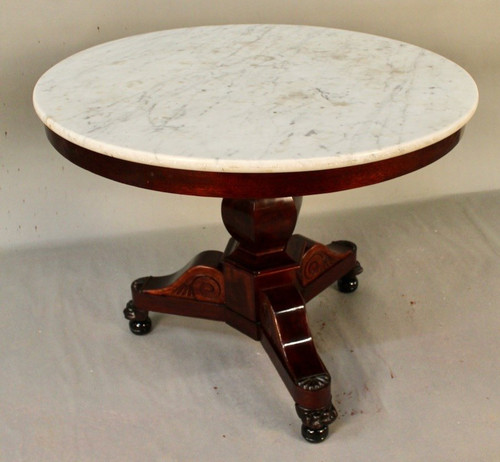 Tavolino del periodo del restauro in gamba treppiede in mogano