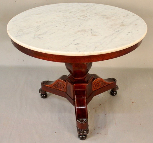 Tavolino del periodo del restauro in gamba treppiede in mogano
