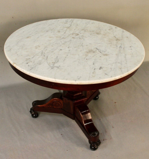 Tavolino del periodo del restauro in gamba treppiede in mogano