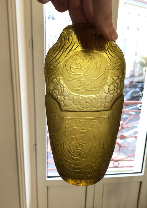 Ancien vase ART DECO en cristal gravé à l'acide signé MONTJOYE 21 cm Legras