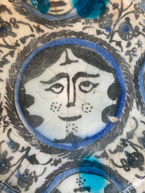 Qâjâr ceramic bowl with Khorshid Khanoom decoration