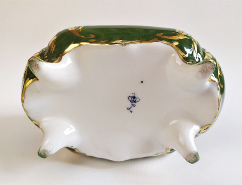 Scatola in Porcellana di Limoges Decoro a Mano. Cornice in Ottone Dorato