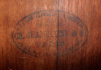  Meuble d’entre-deux « Jeanselme » en Chêne massif, goût Renaissance – Fin XIXe 