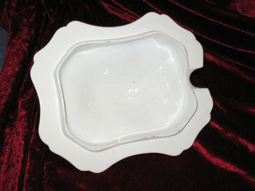 Zuppiera in fine terracotta di Bordeaux, decoro ad arazzo, Jules Vieillard del XIX secolo