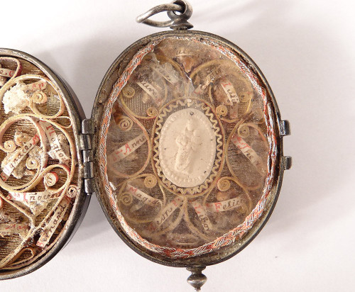 Reliquary Double Medallion 4 Faces Silver Saints Paperolle Virgin XVIIIth century
