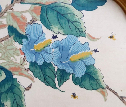 Paravent en Soie et Bois Doré, style Louis XV et décors Asiatiques – 2ème partie XIXe