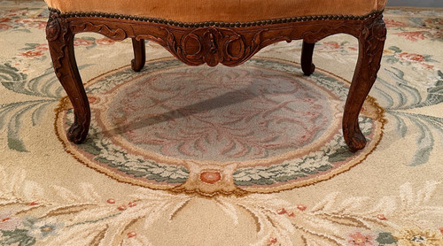 Poltrona in noce del periodo Regency, 1720 circa