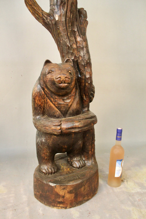 Scultura in legno di 2 orsi su un tronco in stile Brienz