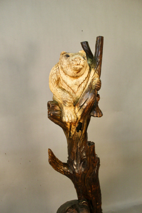 Scultura in legno di 2 orsi su un tronco in stile Brienz