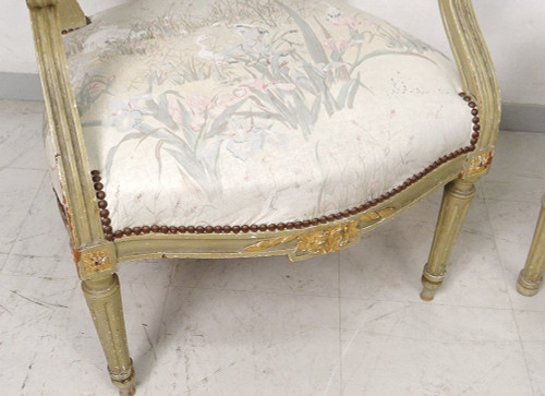 Paire Fauteuils Louis XVI à La Reine Dossier Médaillon Bois Laqué XVIIIème