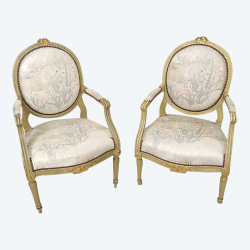 Pair of Louis XVI Armchairs with the Queen Medallion Backrest Lacquered Wood 18th