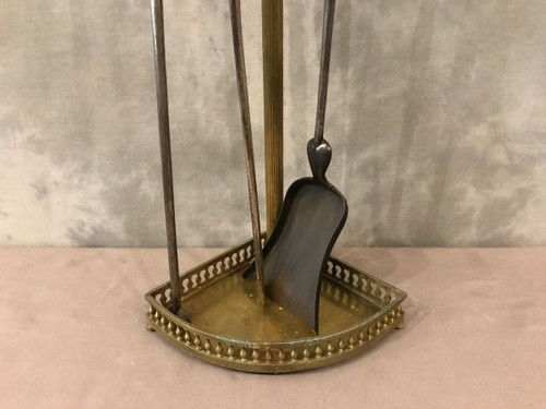 Beau serviteur de cheminée ancien en bronze et fer d'époque 19 ème de style Louis XVI 