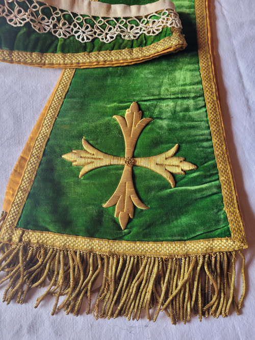 Embroidered stole from the late 19th century