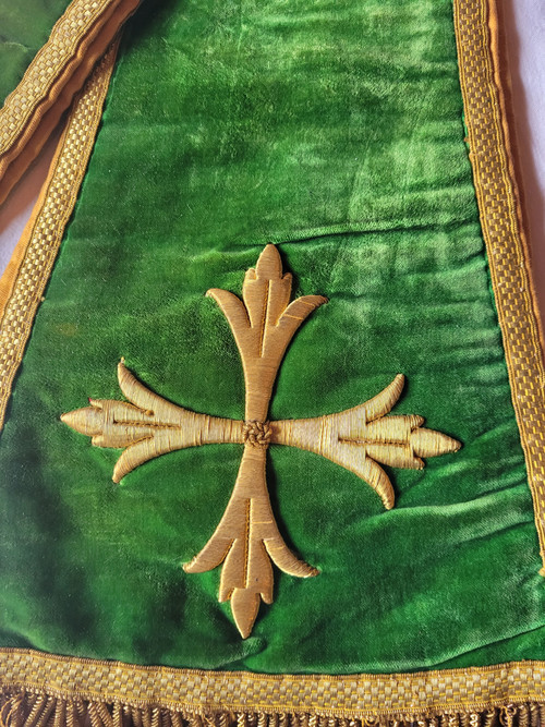 Embroidered stole from the late 19th century