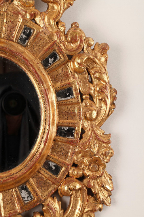 Paire de miroirs en bois doré de style vénitien 