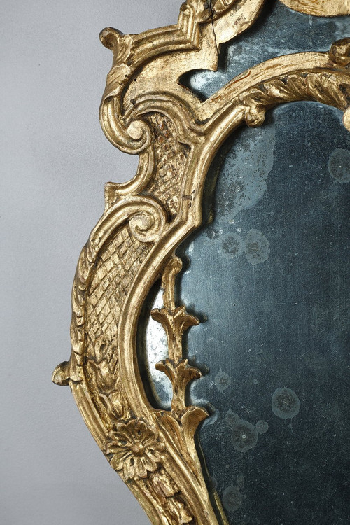 Paire de miroirs en bois doré de style vénitien A DEUX BRAS DE Lumières, XIXe siècle