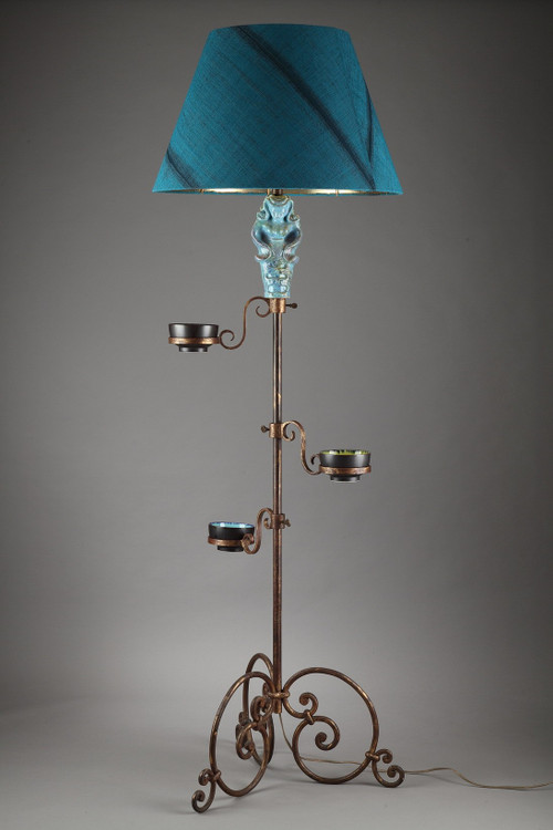 Tripod lampstand with blue ceramic figure