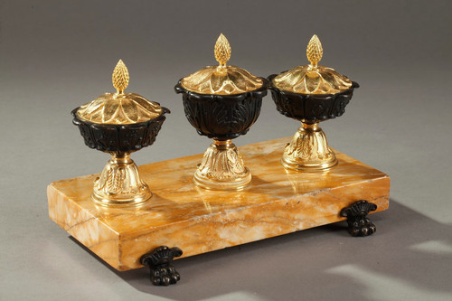 Antico scrittoio in bronzo e marmo di Siena, epoca '800
