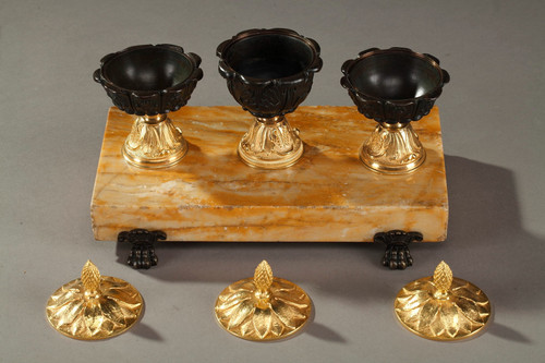 Antico scrittoio in bronzo e marmo di Siena, epoca '800