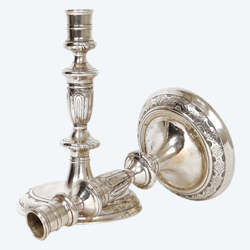 Coppia di candelieri Luigi XIV Torce comunitarie in argento e bronzo del XVII secolo