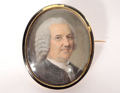 Miniatur Oval Perlmutt Porträt Adel XVIII. Brosche Massivgold 18K Emaille