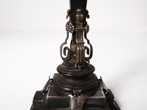 Piccola colonna commemorativa Vittoria in ebano Stemma d'argento Corona XIX secolo
