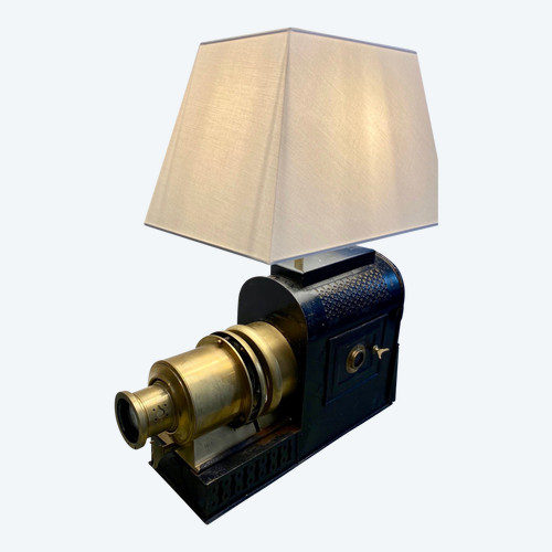 Helios magische Laterne in Lampe