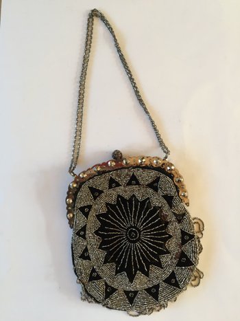 Chaplain or Prom Bag. XIXth. Clasp and Pearls In Steel Points.