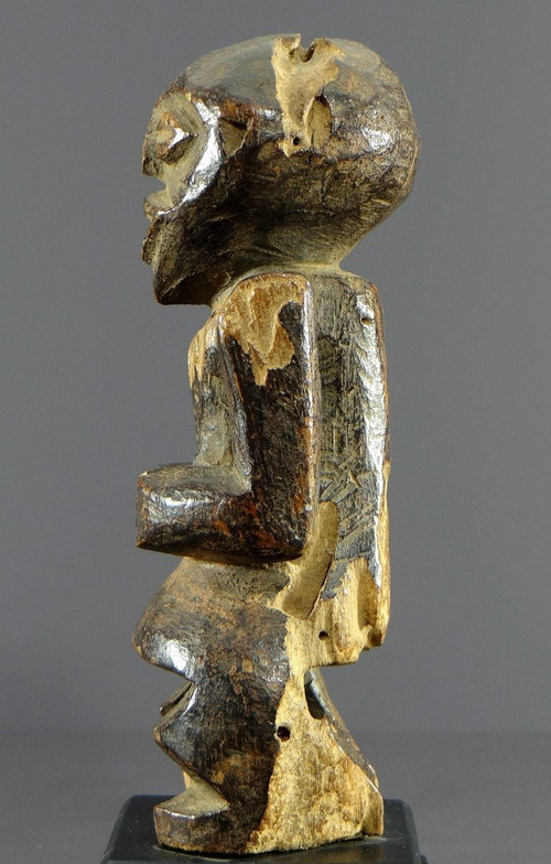 Nigeria, Mambila-Volk, erste Hälfte des 20. Jahrhunderts, Hartholzstatuette vom Typ „Tadep“.