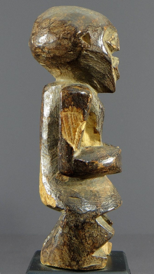 Nigeria, Mambila-Volk, erste Hälfte des 20. Jahrhunderts, Hartholzstatuette vom Typ „Tadep“.