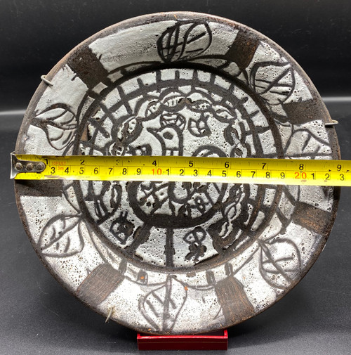 PLATE BY BESSONE
