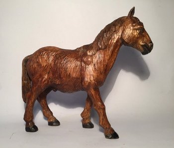 Cavallo In Legno Intagliato. Opera denominata "Foresta Nera".
