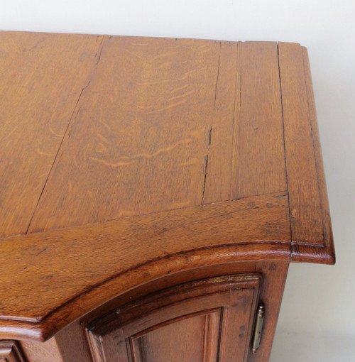 Curved sideboard, 18th century.