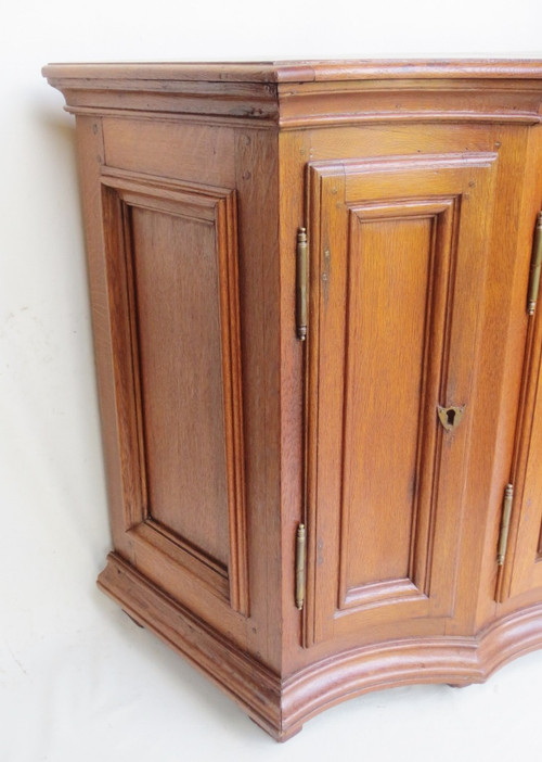 Curved sideboard, 18th century.