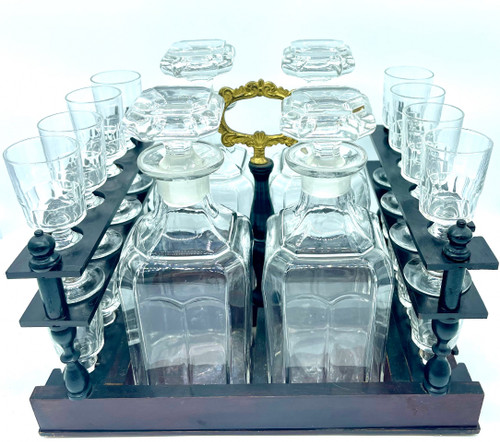 Mobile per liquori con decorazioni giapponesi e cristalleria Baccarat