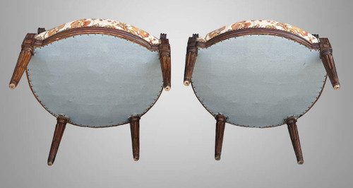 PAIRE DE FAUTEUILS XVIIIe ÉPOQUE LOUIS XVI CABRIOLET A DOSSIER BÊCHE TAPISSÉS