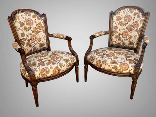 PAIRE DE FAUTEUILS XVIIIe ÉPOQUE LOUIS XVI CABRIOLET A DOSSIER BÊCHE TAPISSÉS