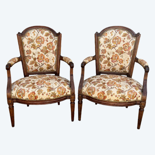 PAIRE DE FAUTEUILS XVIIIe ÉPOQUE LOUIS XVI CABRIOLET A DOSSIER BÊCHE TAPISSÉS