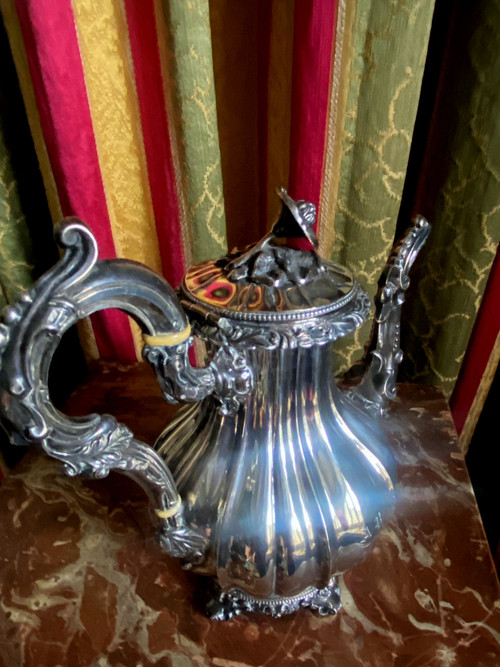 Silver teapot by Fray, hallmarked 1er Titre