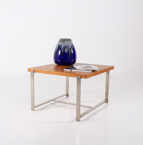 Table Basse / Bout De Canapé Moderniste.