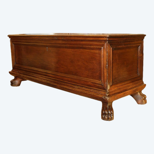 Cassone in legno di noce - Italia, Lombardia - Fine XVI secolo