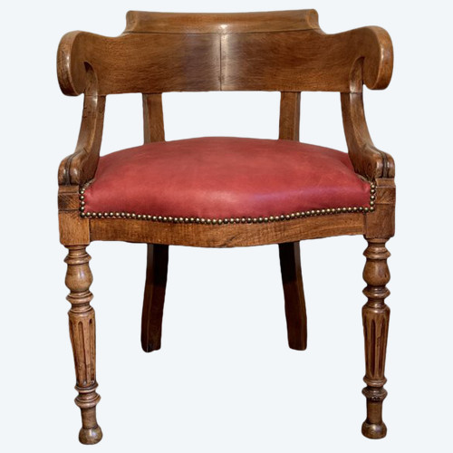 Poltrona in noce fine 800
