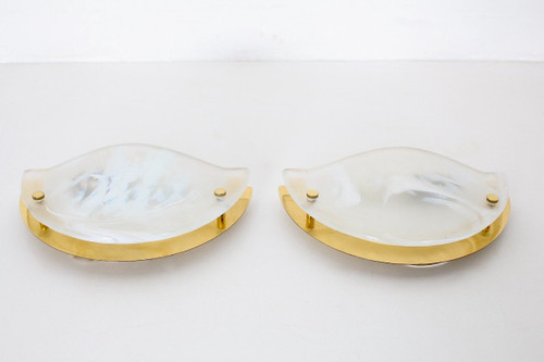 Paire D’appliques ‘demi-lune’ En Laiton Et Verre.