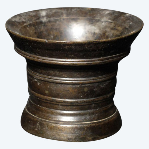 Bronze molded mortar circa 1600