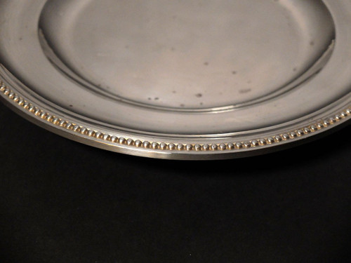 Plat rond en argent massif poinçonné à la Minerve