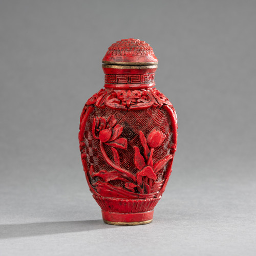 Cinnabar Lacquer Snuffbox, 19th Century