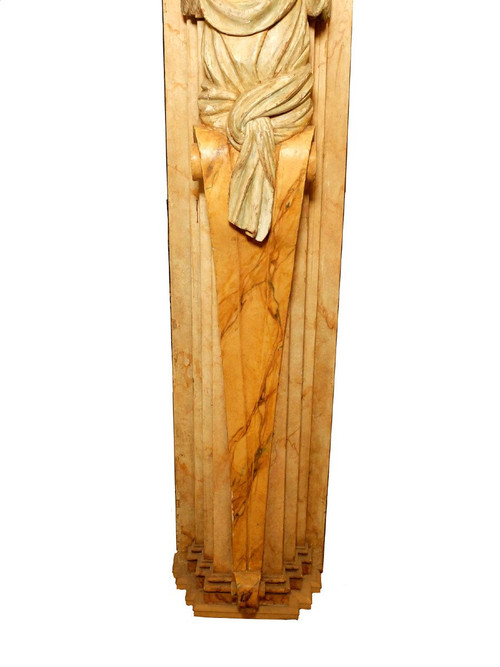 Importante paire d'anges sculptés en gaine.