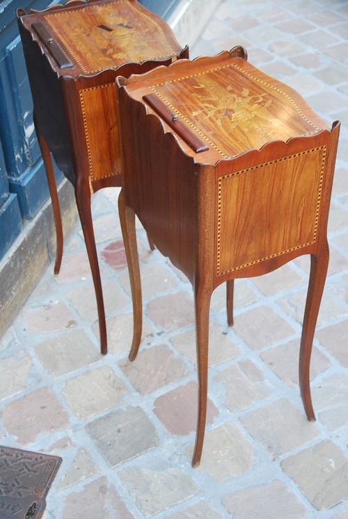 Paire De Chevets En Placage De Style Louis  XV